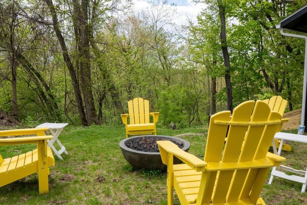 Campfire Cottage Fireplace, Fire Pit & No Chores! Kingston Bagian luar foto